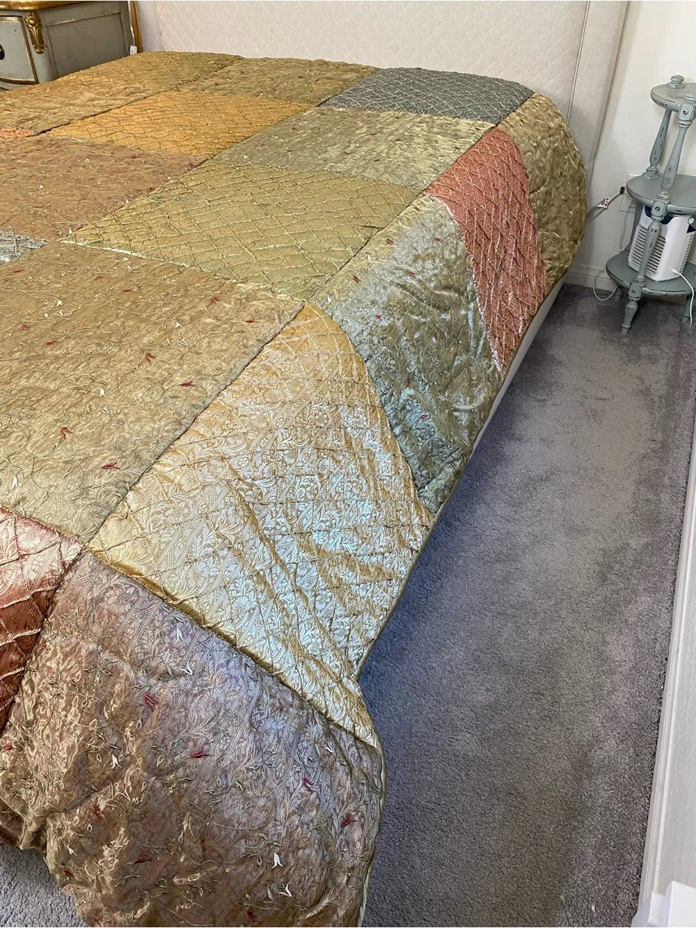 jcpenney elegant Patchwork Comforter in Green, red , blue gray, taupe